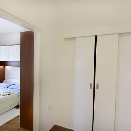 Mariza By Interhome *