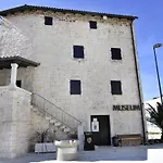 Mariza By Interhome Appartement